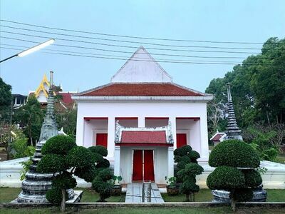 Phai Lom Temple, Royal Buddhist Temple