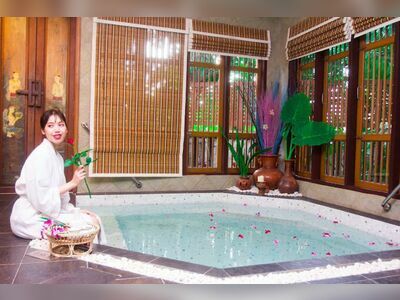 Antique Spa