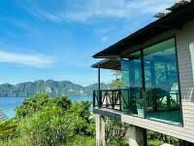 HIP Seaview Resort @ Phi Phi