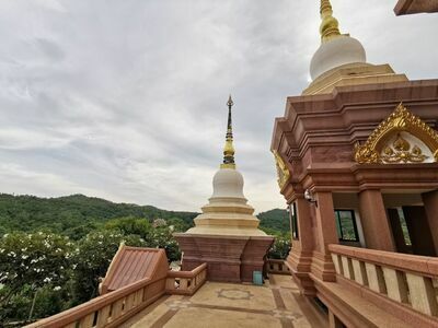 Tham Sap Mued Temple