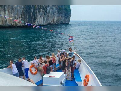 Ferry from Phi Phi Islands to Phuket with Dropoff Service by Royal Jet Cruiser
