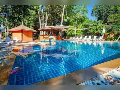 Lanta Pearl Beach Resort