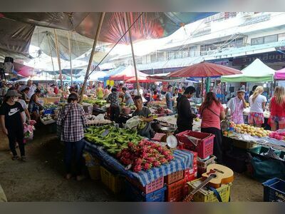 Mae Wilai Night Market