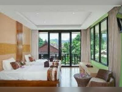 Phi Phi Longbeach Resort & Villa