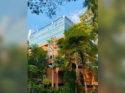 Pattaya International Hospital Eye Center