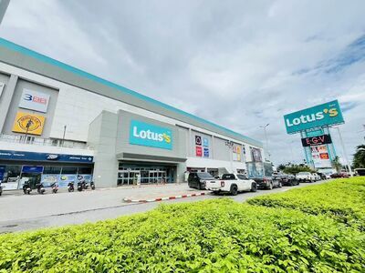 Tesco Lotus Surat Thani