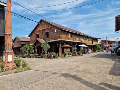 Fresh Restaurant (Sriraya Lanta)