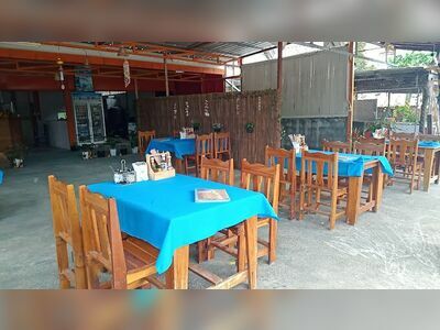 HUG LANTA Restaurant