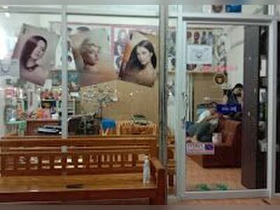 Kwan Beauty Salon and Thai Massage