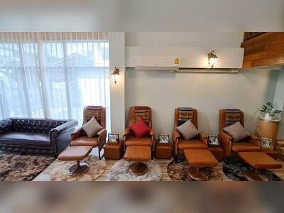 Iris Health Massage and Beauty Services