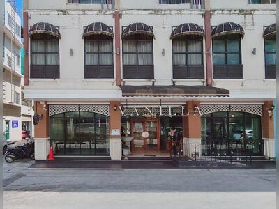 VANILLA Cafe & Bistro