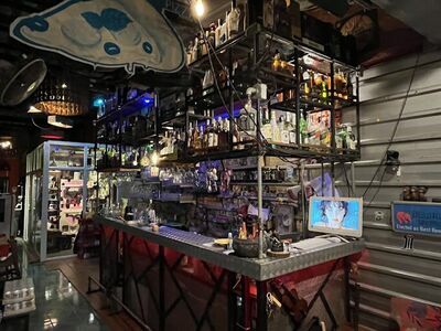 Planet Earth Bar & Restaurant