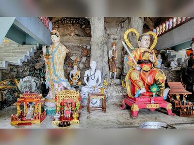 Wat Khao Itisukato