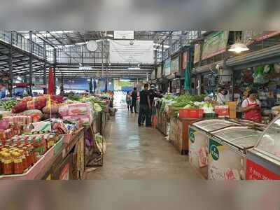 Saeng Thong A Ram Market