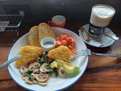 THE COFFEE CLUB - Koh Phi Phi