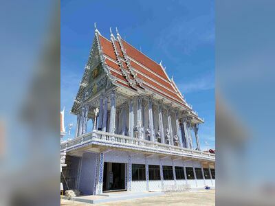 Wat Pak Nam Khaem Nu