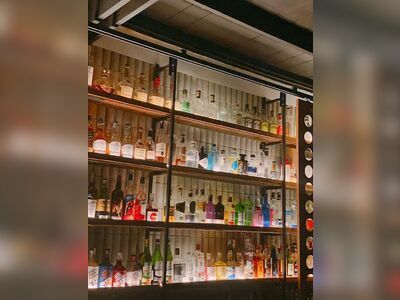 Lila Bar