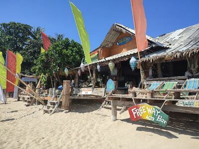 Fin's Stoned Bar
