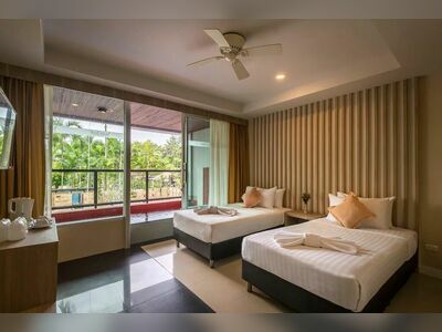 Lanta Sand Resort & Spa