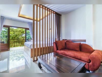 Wyh Hotels