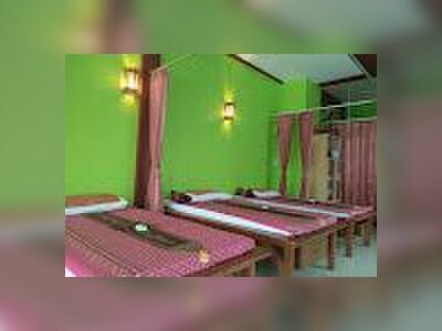 Body Kneads Thai Massage