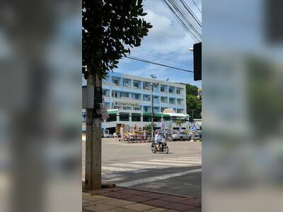 Phunphin Hospital