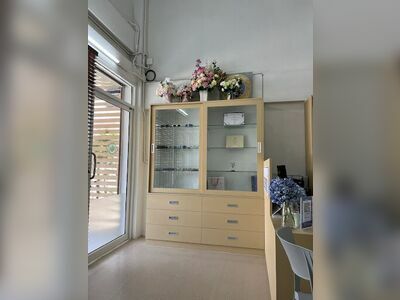 Satthawat Satthawat Eye Clinic