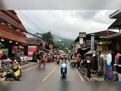Pai night market