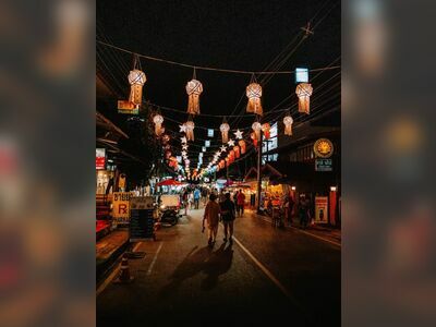 Pai night market