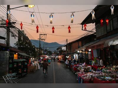 Pai night market