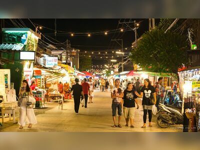 Pai night market