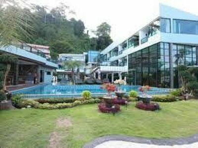 Phi Phi Nice Beach Hotel Hip