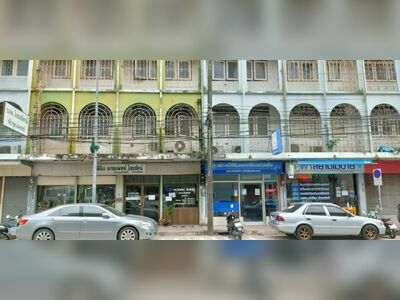 Dr. Chaiyarat Ophthalmology Clinic