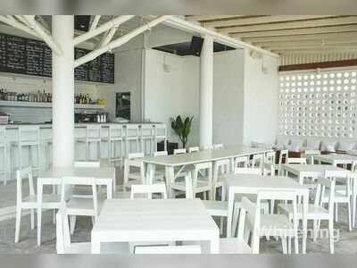Whitening Restaurant