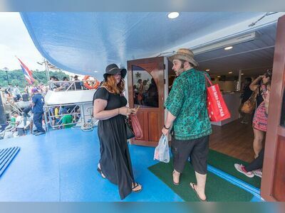 Ferry from Phi Phi Islands to Phuket with Dropoff Service by Royal Jet Cruiser
