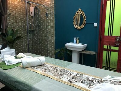 Bunga-sari Thai Massage