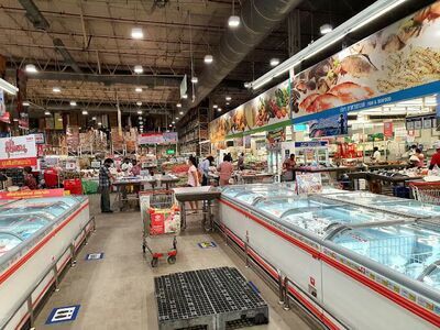 Makro Surin