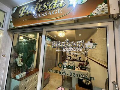 Fahsai Massage
