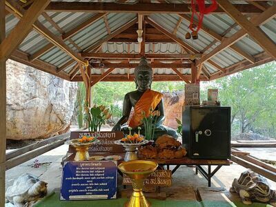 Wat Phu Thap Thong