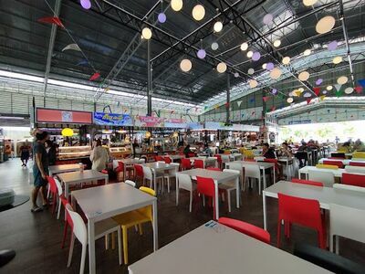 Mung Mee Market