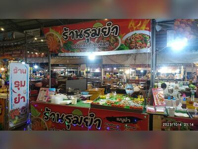 Muang Mai IQ Market