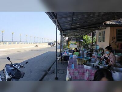 Pa Phrao Khao Piek Shop