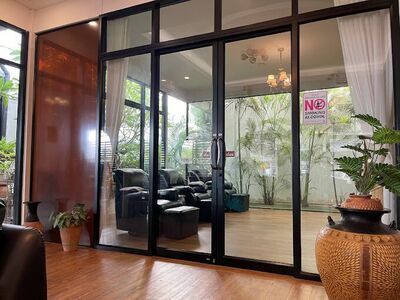 Candle Aroma Health Massage Shop