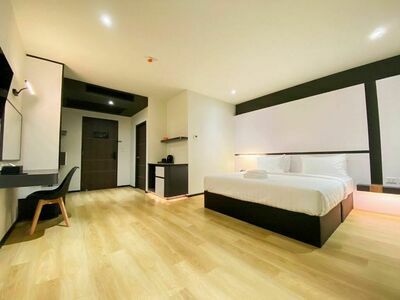 9D City Hotel & 9D Express Hotel