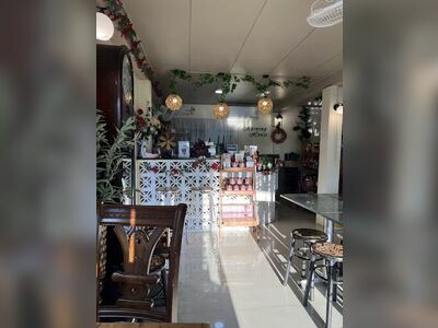 Breakfast house