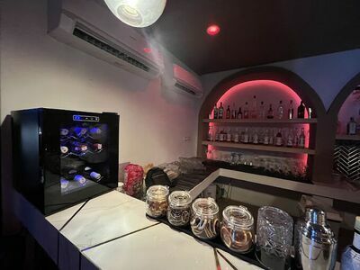 VIE SKY BAR