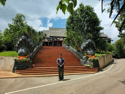 Wat Somdet Phu Ruea Ming Mueang