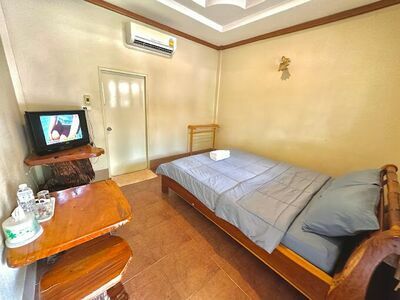 Saengthong Resort Hotel