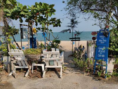 Blue Sea Bar