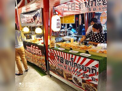 Hug Mool Market - Walk, Taste, Explore Mool